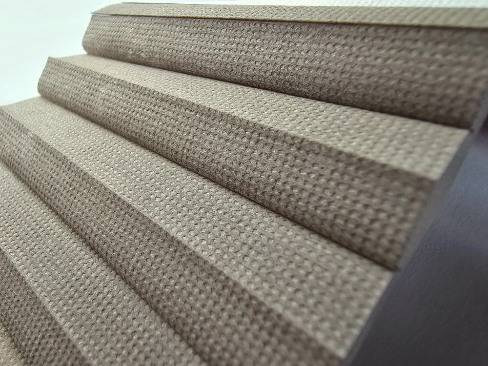 Pleated blind – Semi-blackout, honeycomb – WARM LINEN (semi-blackout, honeycomb) – 2