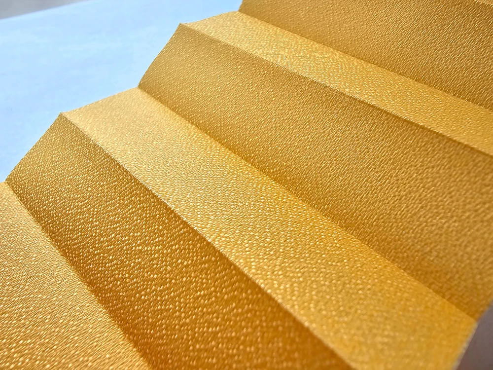 Pleated blind – Semi-blackout, single layer – HONEY (semi-blackout, single-layer, solar protective coating) – 2