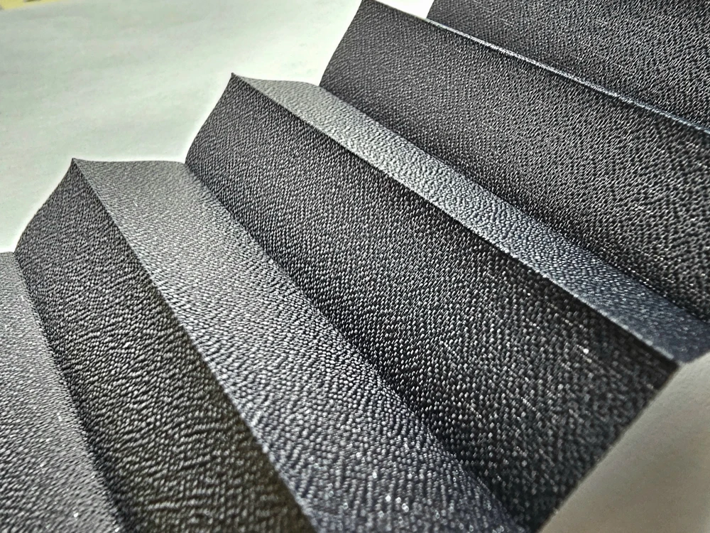 Pleated blind – Semi-blackout, single layer – ONYX (semi-blackout, single-layer, solar protective coating) – 2