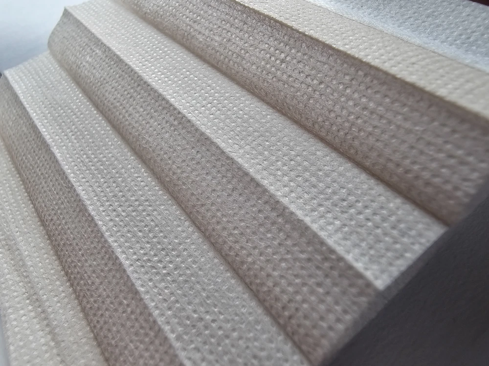 Pleated blind – Semi-blackout, honeycomb – POWDER PEARL (semi-blackout, honeycomb) – 2