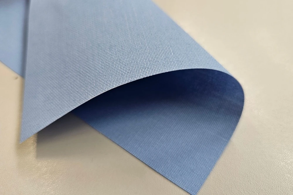 Rullo kasetē žalūzija – Daļēji aptumšojošs audums (vienkrāsains) – AZURE (daļēji aptumšojošs audums) – 3