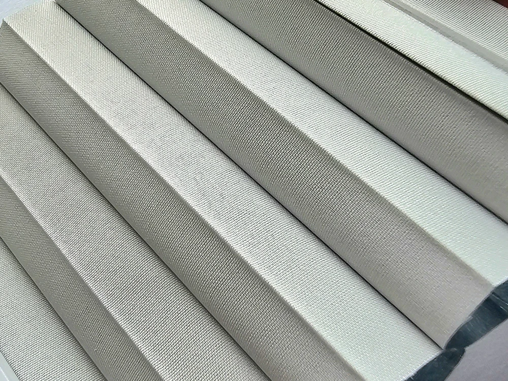 Pleated blind – Blackout, honeycomb, full tone – WHITE (blackout, honeycomb, full tone) – 2