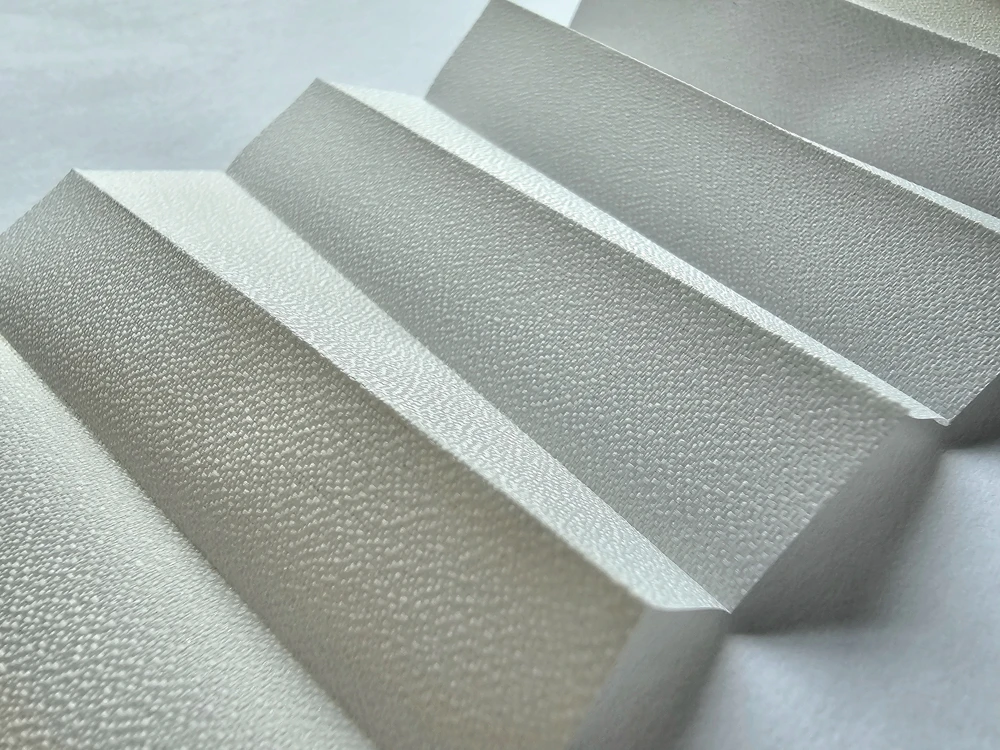 Pleated blind – Semi-blackout, single layer – PEARL (semi-blackout, single-layer, solar protective coating) – 2