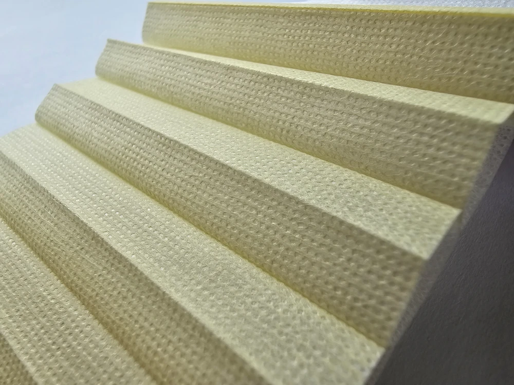 Pleated blind – Semi-blackout, honeycomb – LIGHT OLIVE (semi-blackout, honeycomb) – 2